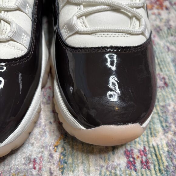 Nike Air Jordan 11 Neapolitan - Picture 6 of 11